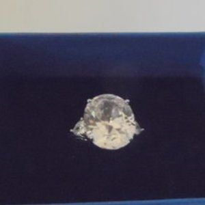 Radiance by Absolute 8.50 ct 3-Stone Oval .925 Sterling silver Ring Size 10-1-/4